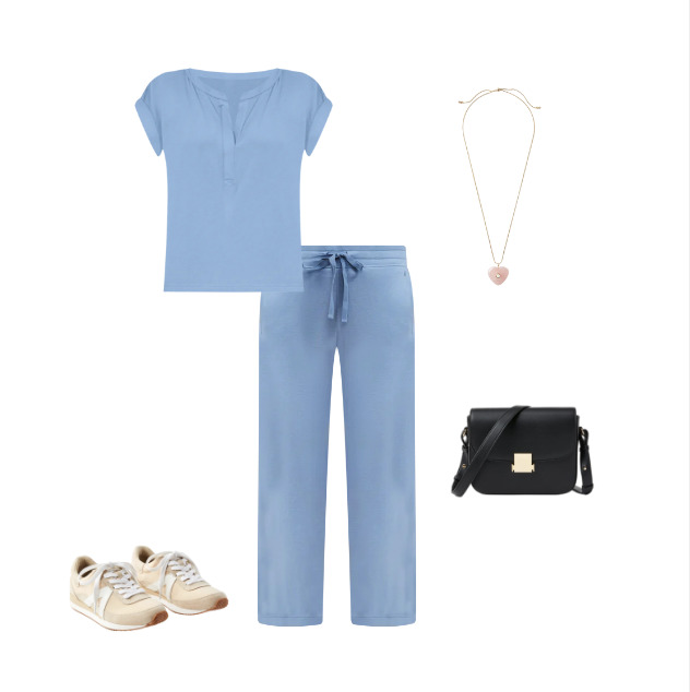 Which outfit is cuter for travel?