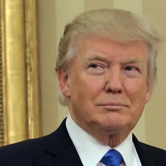 Are you able to unsee Trumps neck vulva?