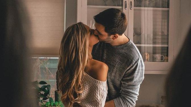 Do men also develop feelings for women they’re seeing casually?