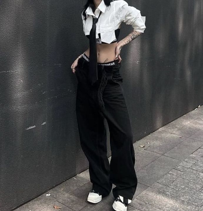 *•.¸♡ what would you call this style♡¸.•* ?