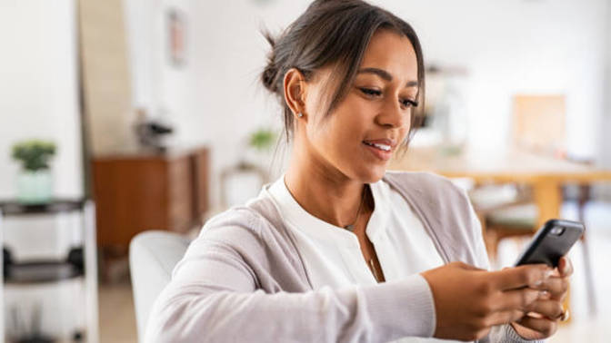 What are the reasons a guy still texts me after first date, but hasn't suggested second date?