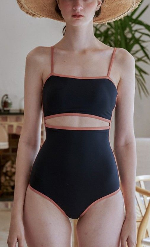 Cute or too much? Like for swim team / dive?