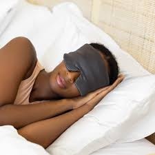 How useful are sleeping blindfolds? Does anyone recommend them?