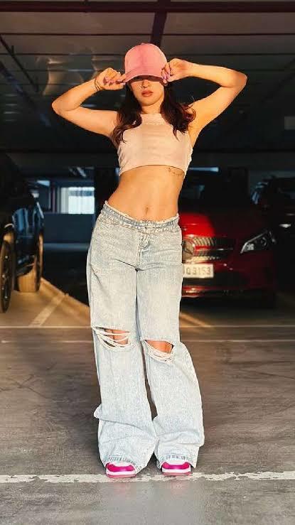 Do you like crop tops?