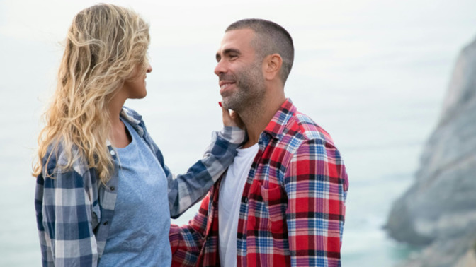 Are there any disadvantages of having a 2 year age gap between you and your partner?