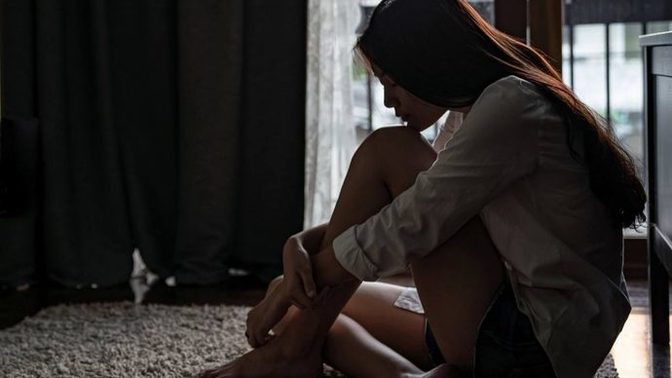 Do people with depression drive away people who cares for them?