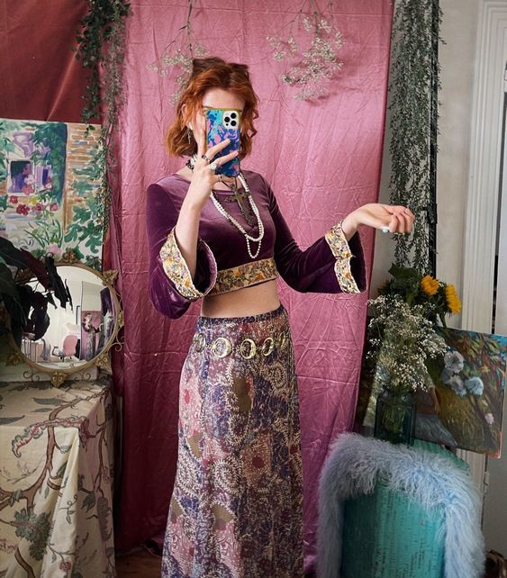 What outfit gives off the most boho vibes?