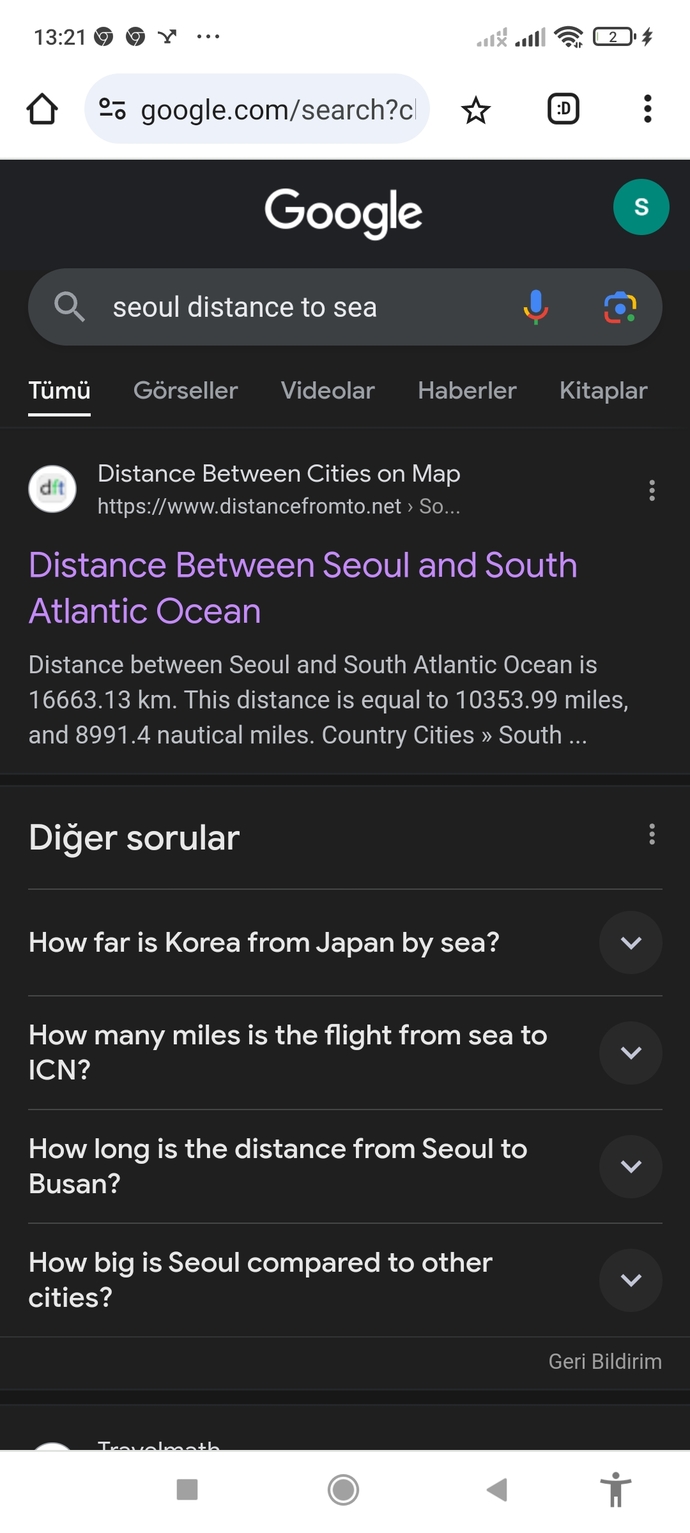 How far away from Seoul to closest sea?