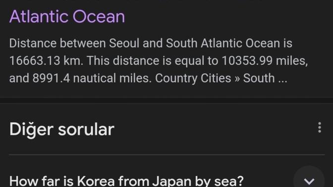 How far away from Seoul to closest sea?