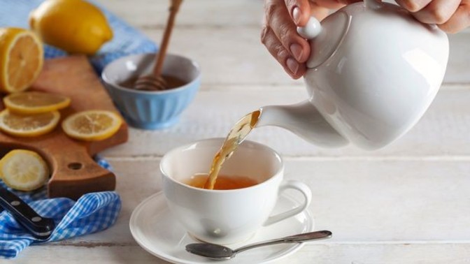 Sugar before or after pouring?
