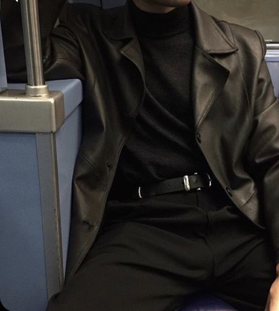 What type of clothes do you like in the opposite gender?