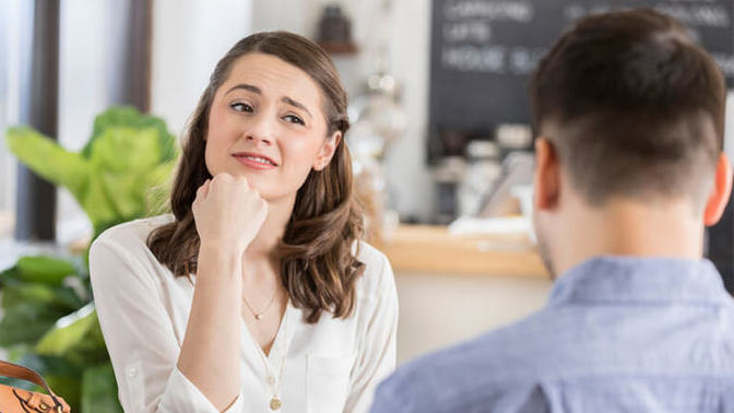 What do you feel is a big turn-off on a date that people don't realise they're doing?