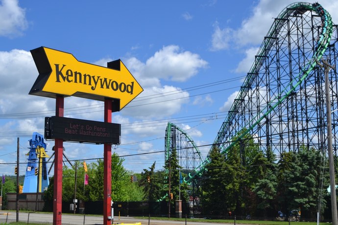 What is your favorite amusement/theme park?