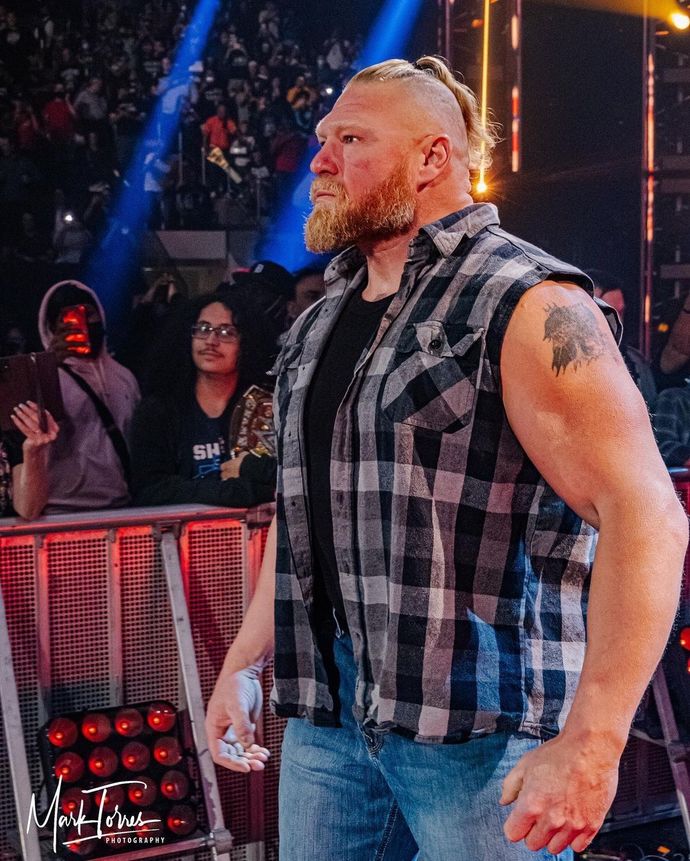 If these two men got into a brawl, who would win?