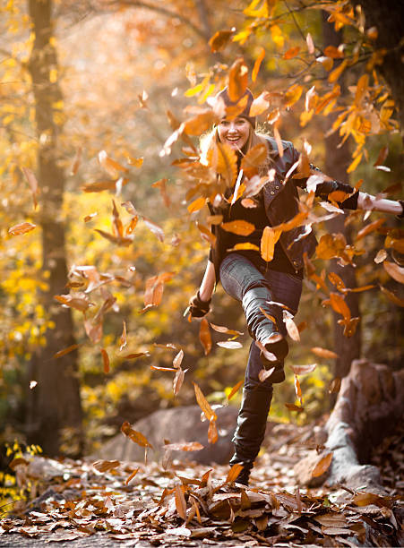 Fallen leaves! Yay! I love doing this <3