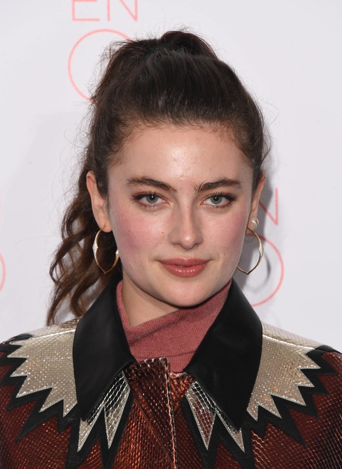 Is the British woman or French woman prettier?