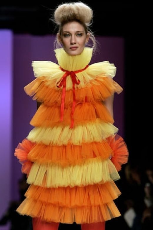 Amy's fashionable dress