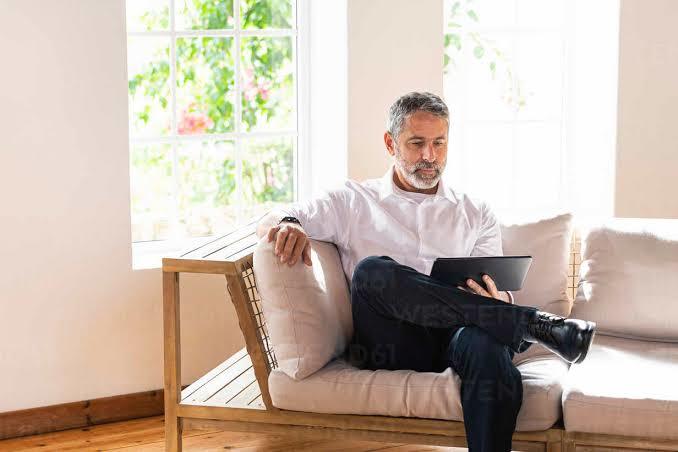 What do you think of men that sits with their legs crossed?