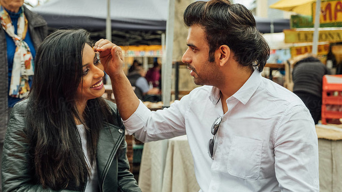 How can you tell if someone genuinely loves you?