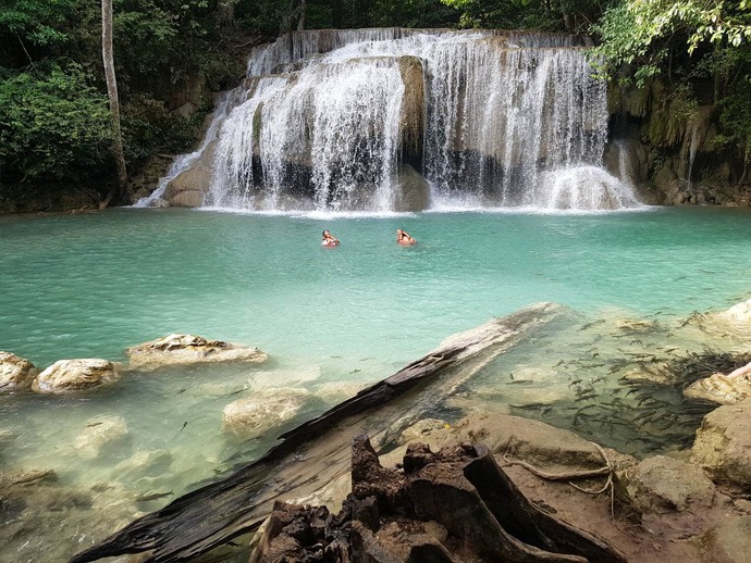 Which natural landscape do you like more ?