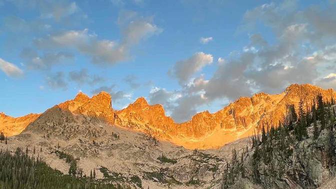 Which natural landscape do you like more?