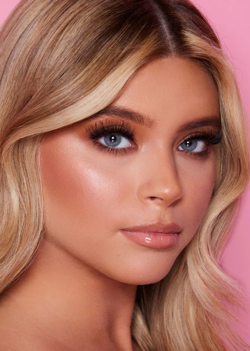 Do you wear artificial eyelashes or are you all natural? Guys, are you OK with artificial lashes?