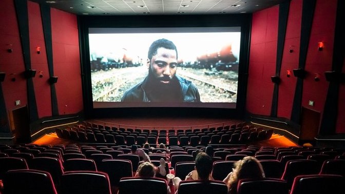 How do you prefer to see a new movie?