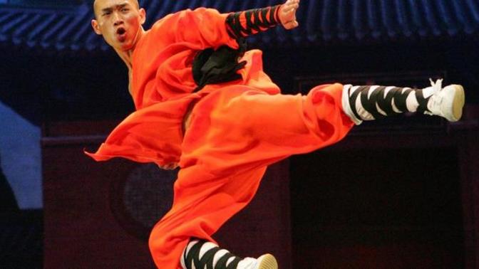 What is the best self defense option for street fight?
