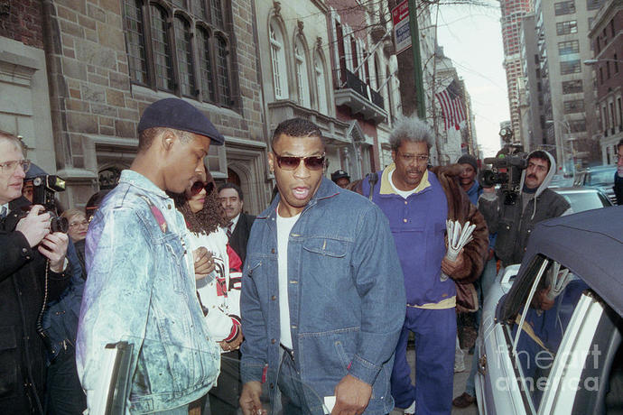 Who was a bigger superstar: Ali in the 70s or Tyson in the 80s-mid 90s?