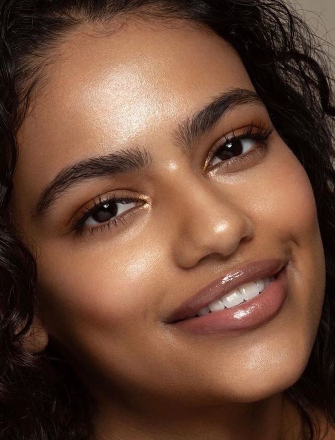 Do you like glowy skin or a matte look ?