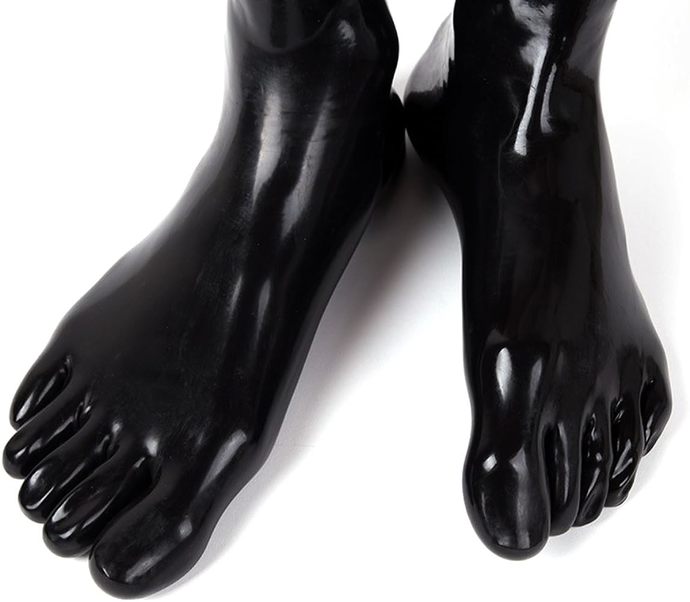 Why are toe socks not as mainstream?