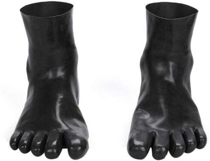 Why are toe socks not as mainstream?