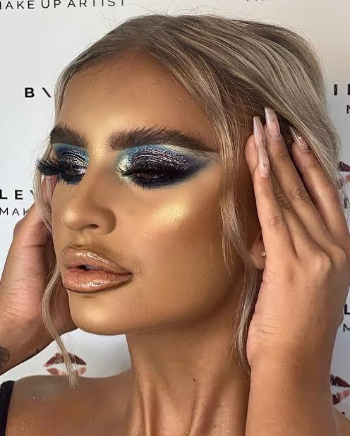 Would you mind telling me your thoughts about these images below, especially about their make-up?