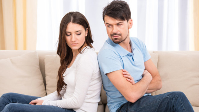 What to do with an emotionally unavailable/supportive girlfriend?