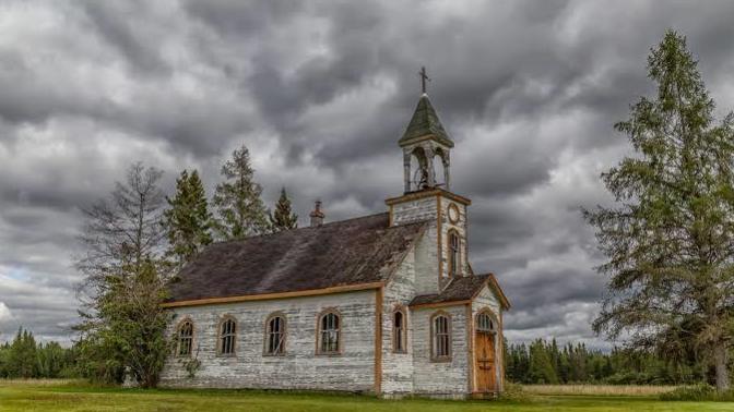 My boyfriend wants to meet me at the abandoned church at midnight. Should I go?