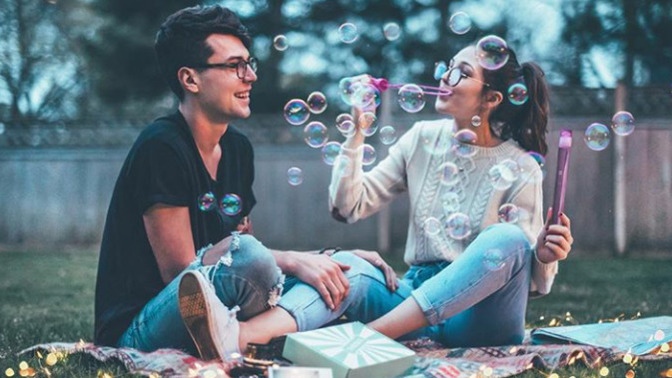 Those of you who are dating: Are you looking for "the one," or just trying to enjoy yourself?