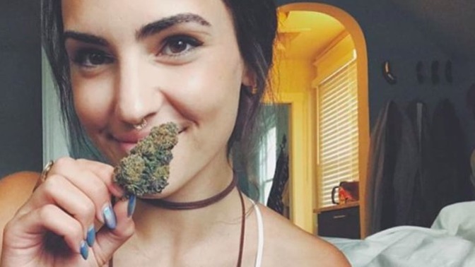 Guys, would you date a stoner chick?