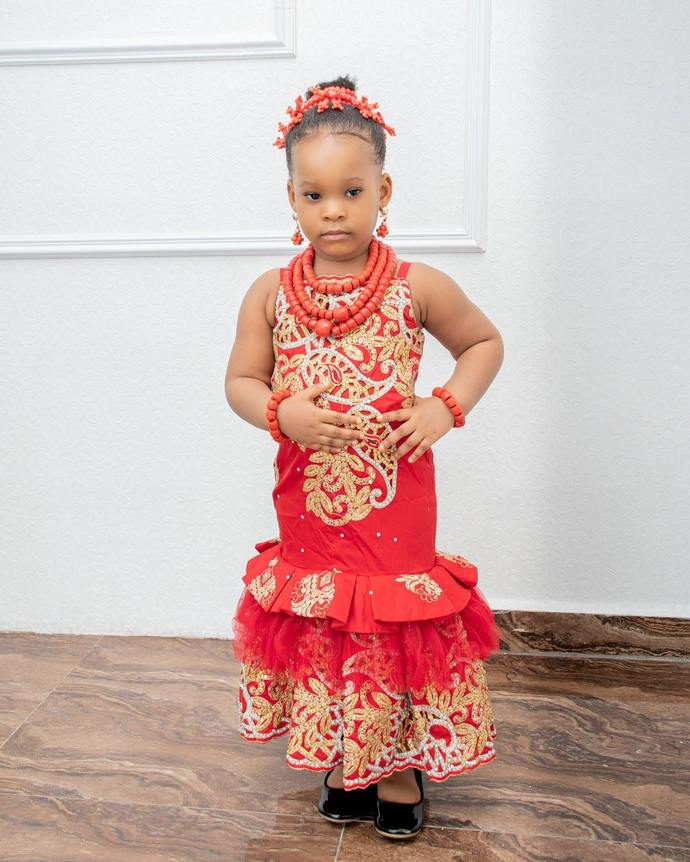 Which Nigerian “Igbo” dress attire is the cutest do you like?