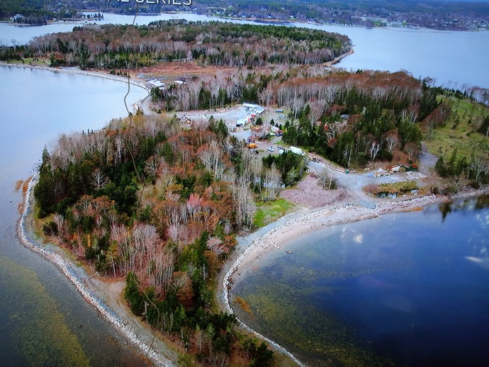 Is there anything actually on Oak Island besides nothing?