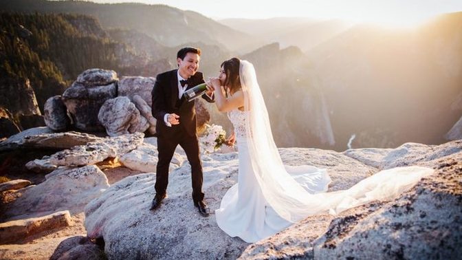 Hypothetical scenario: Would you elope with the girl you love?