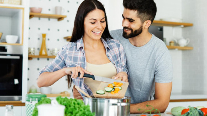 Girls, Do you like to cook? Do you cook because you like it or because your boyfriend/husband wants it?