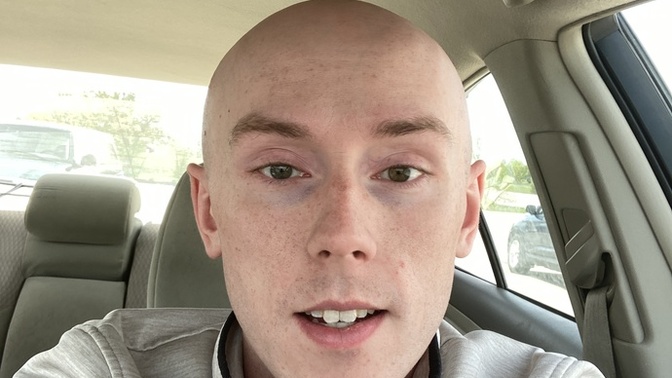 Girls in your 20’s, can a guy your age who’s bald (shaved) be attractive physically? Would you date a bald guy?