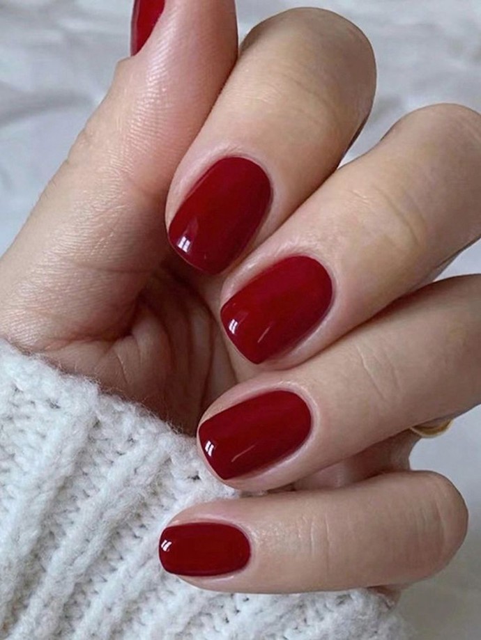 Do you care about a womans nails? What type of nails do you like?