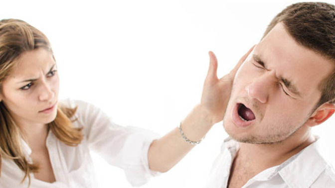 What should you do if your girlfriend loses control and slaps you, what's the proper way of handling that situation?