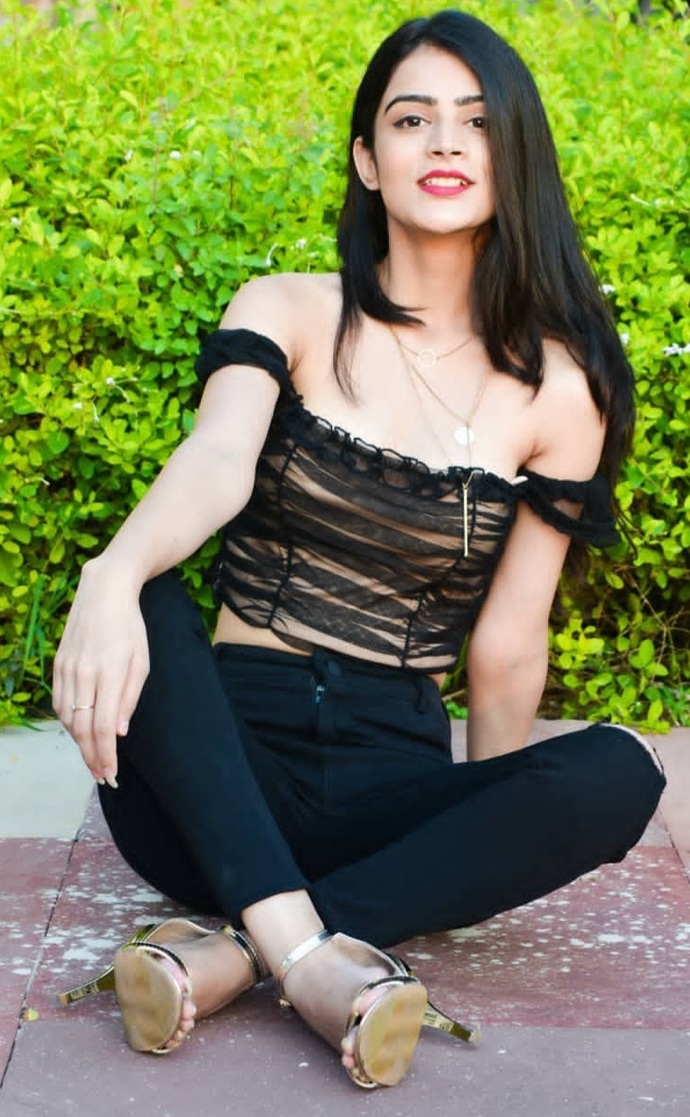 Do you find women who wear black attractive?