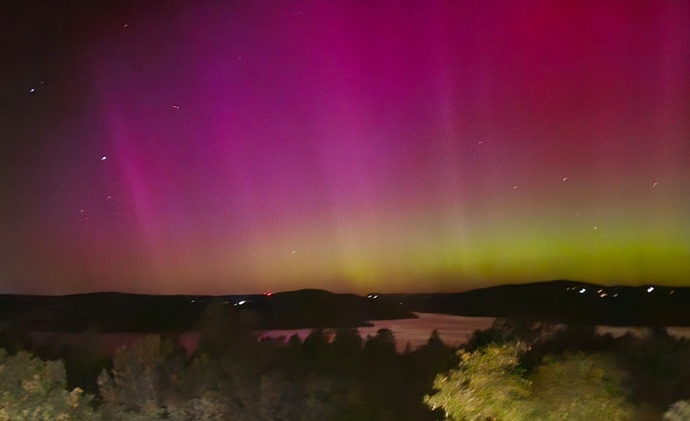 Did you guys see the Aurora Borealis last night? Or have you seen one in the past?