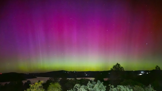 Did you guys see the Aurora Borealis last night? Or have you seen one in the past?