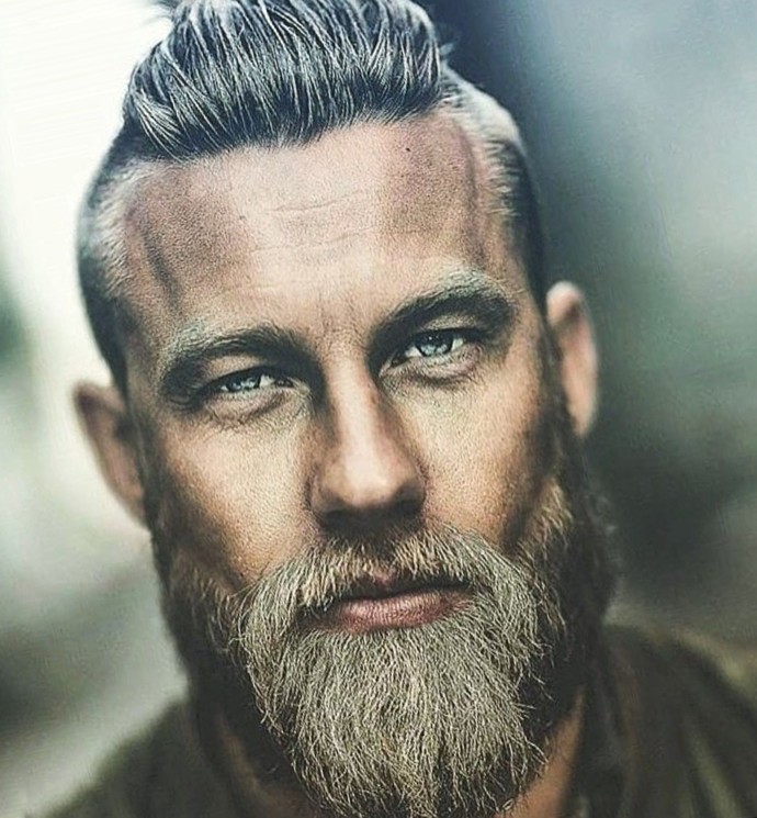 Girls, Ladies, which type of facial hair is best?