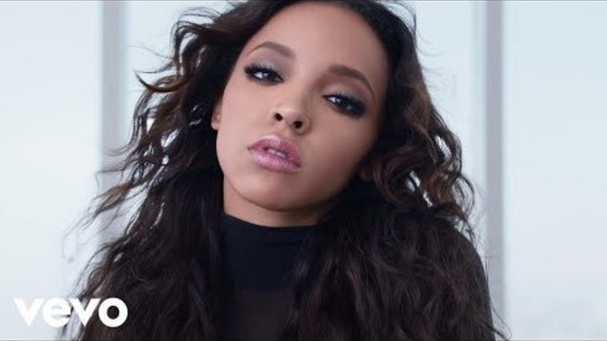 Which music video has an impressive choreography?