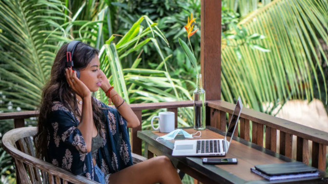 Would you ever consider becoming digital nomad? Are you a digital nomad? If so why did you choose to become one?